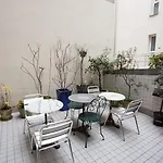 Darcet Hotel
