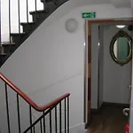 Darcet Hotel 2*