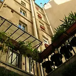 Darcet Hotel