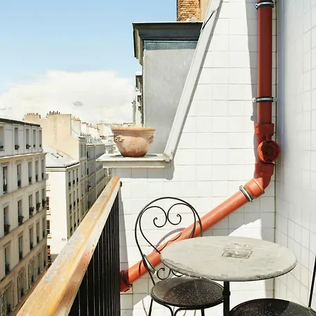 Darcet Hotel 2*
