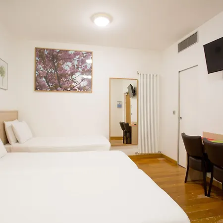 Hotel Darcet Paris