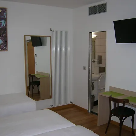 Hotel Darcet Paris
