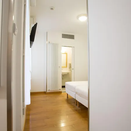 Hotel Darcet Paris