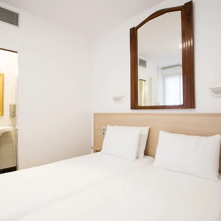 Hotel Darcet Paris