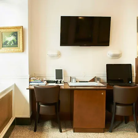Hotel Darcet 2*