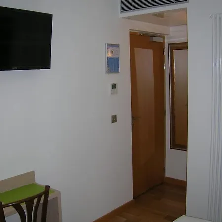 Hotel Darcet