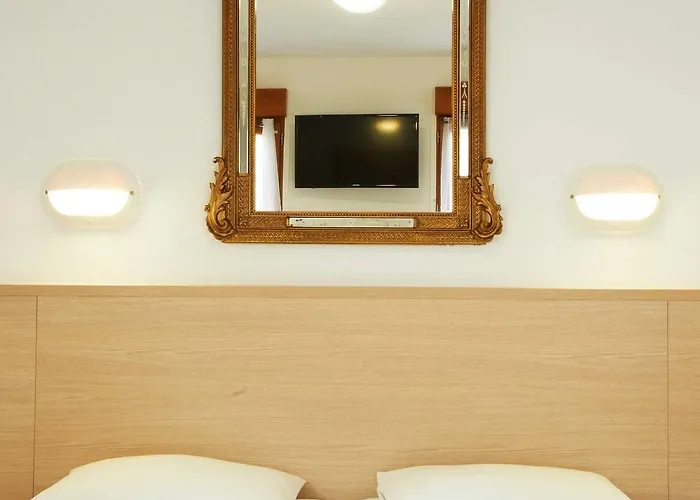 ホテル　ダルセ ホテル 2*