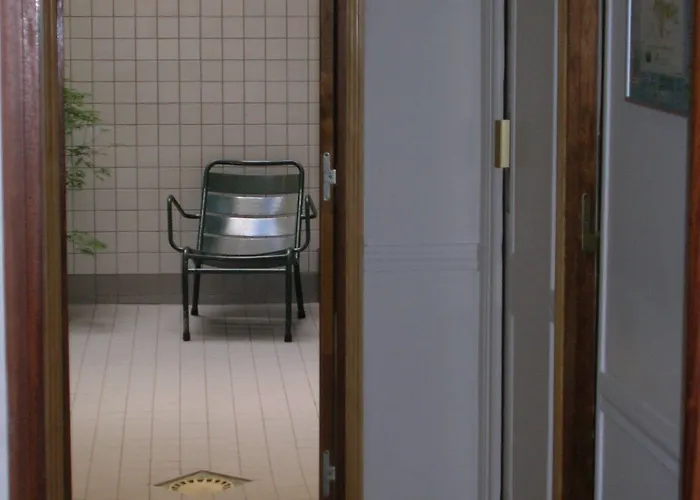 ホテル　ダルセ 2* パリ