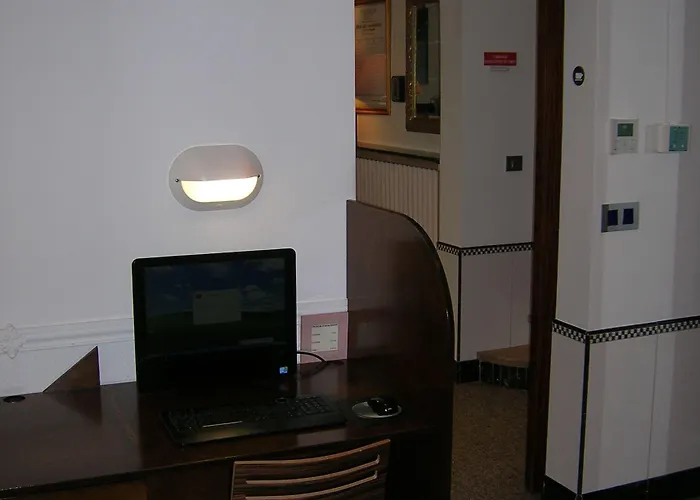 ホテル ホテル　ダルセ パリ