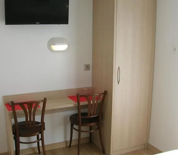 ホテル　ダルセ 2*